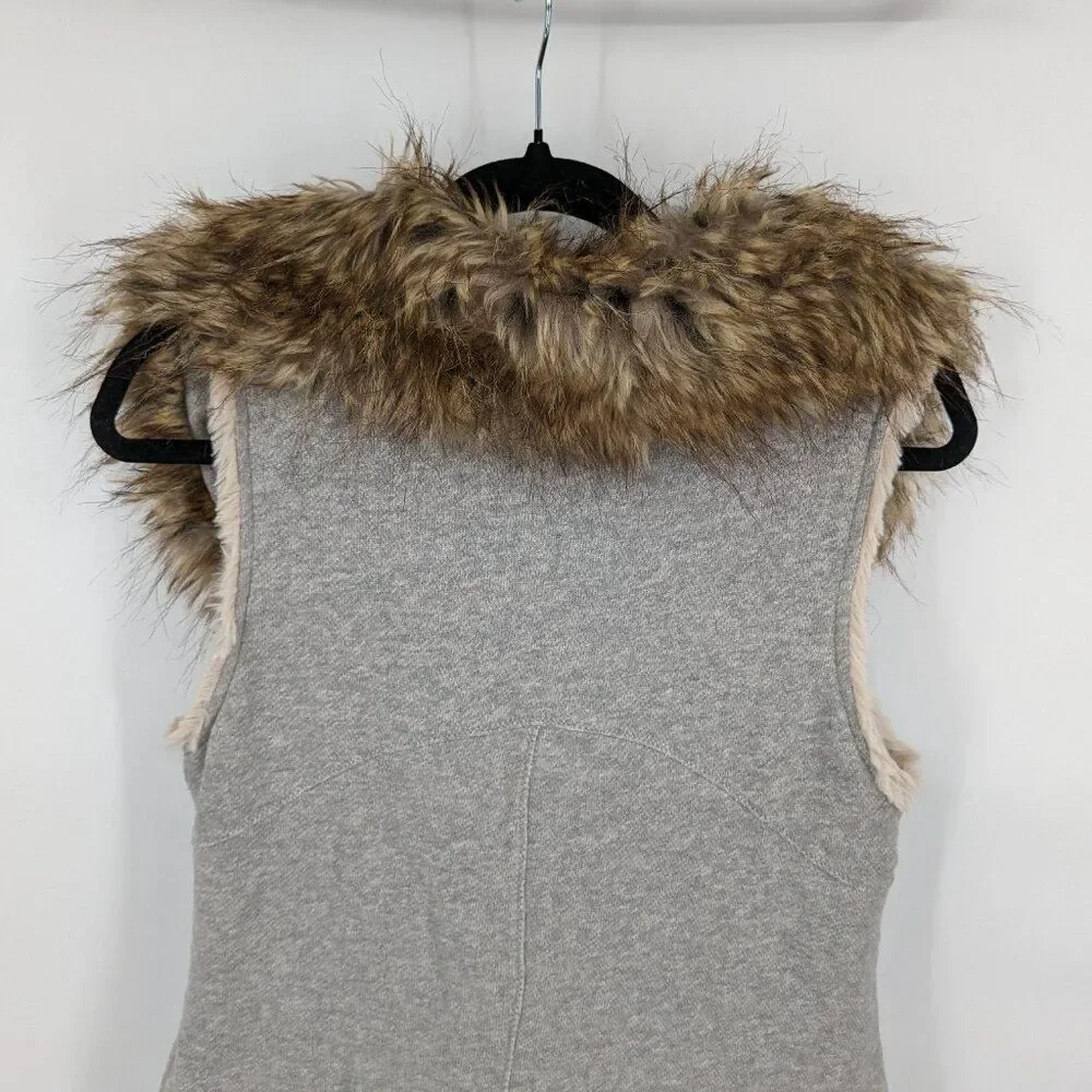 Dylan by True Grit Vest Faux Fur Collar Gray Button Front Winter Cozy XS
